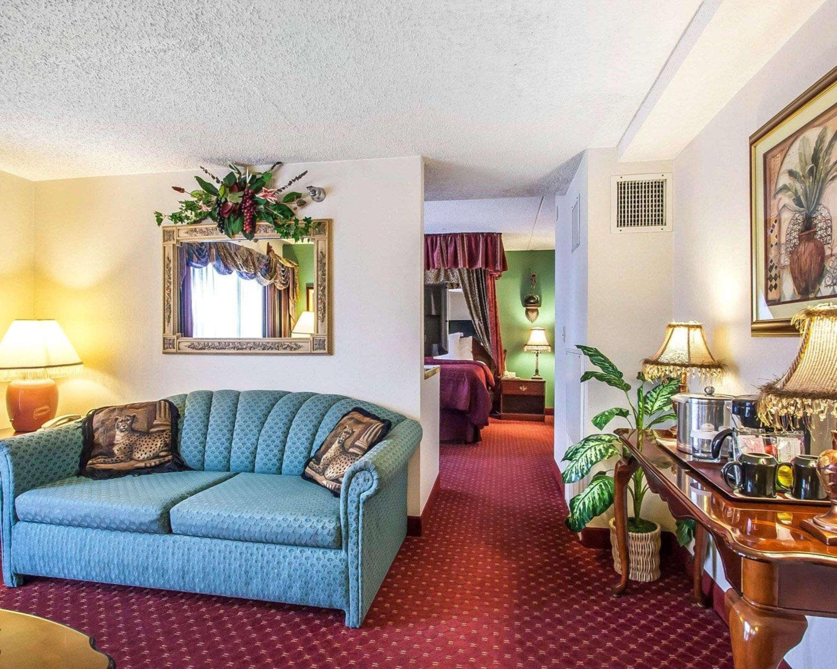 Clarion Hotel Бренсън Екстериор снимка